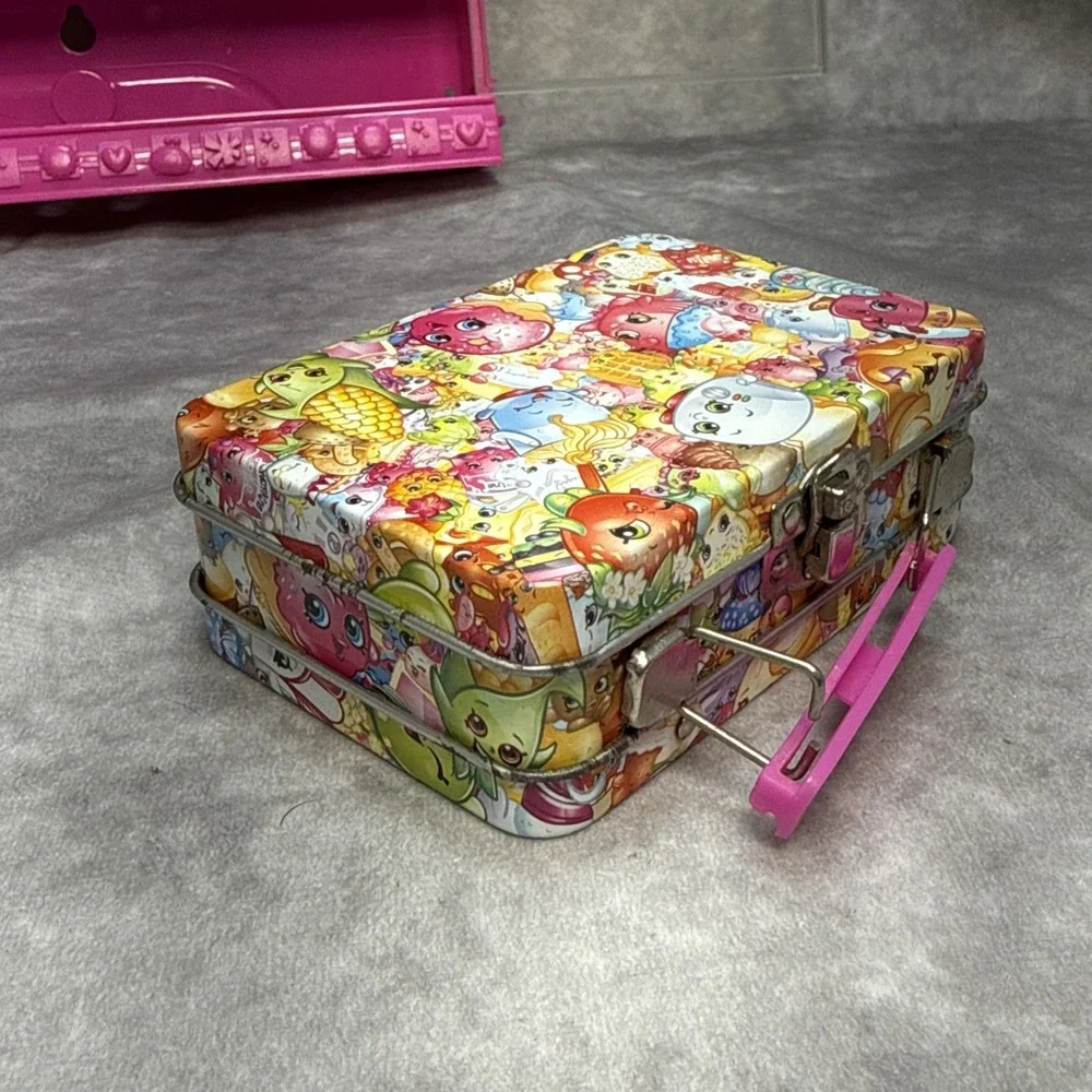 Shopkins collectors case